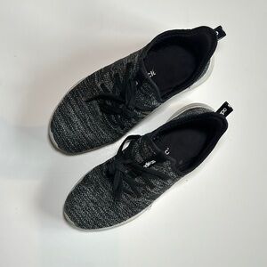 Adidas Black Athletic Shoes Sleek Knit Design